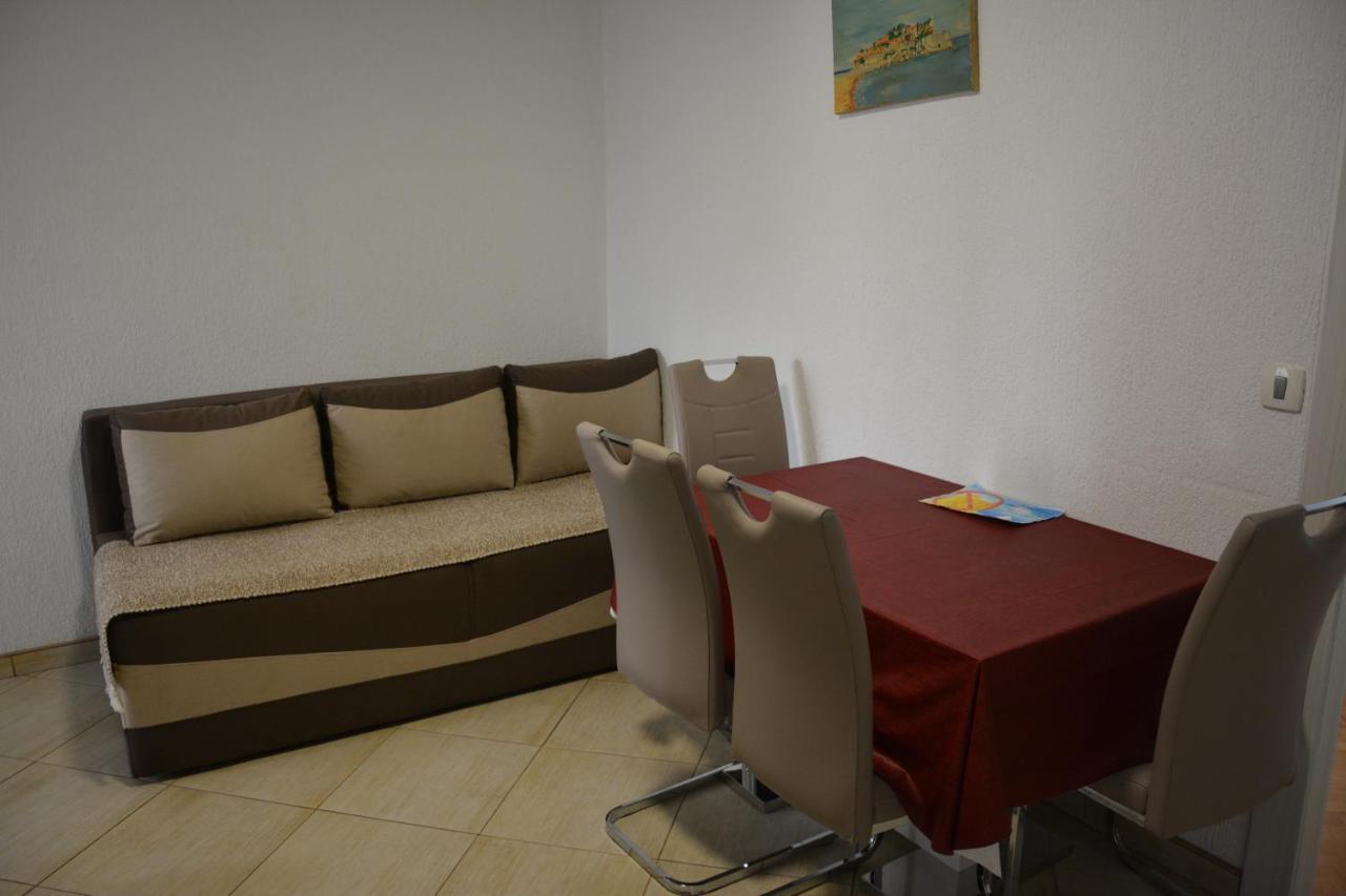 Apartments Djedovic 2 Petrovazzo Esterno foto