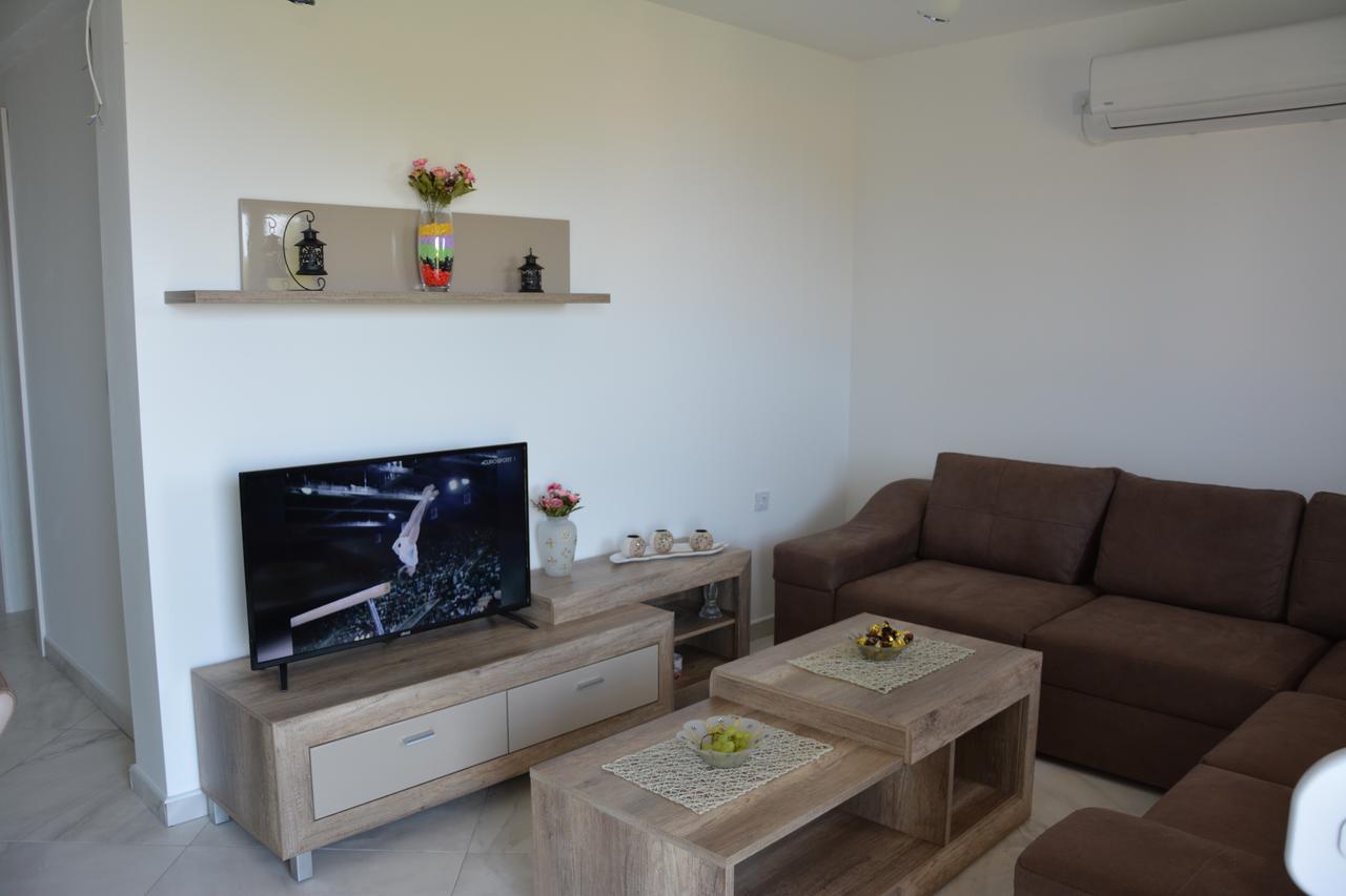 Apartments Djedovic 2 Petrovazzo Esterno foto