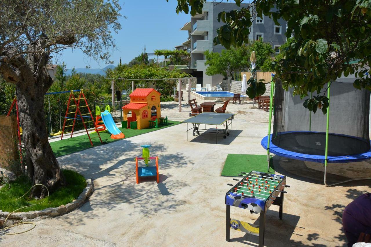 Apartments Djedovic 2 Petrovazzo Esterno foto